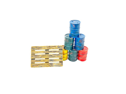 Seitliche Ansicht unbemalter Palette mit Fässern – Tabletop-Zubehör für 28-mm-Miniaturen